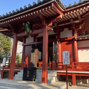 巳の日だけ開く浅草寺の弁天堂